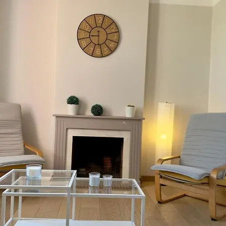 Bas De Maison Avec Cour Interieure - 10min A Pied De La Apartamento
